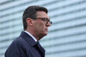 Diez años después del referéndum, el primer ministro británico Andy Burnham quiere poner en duda el Brexit
