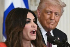 Estados Unidos: Donald Trump pide la dimisión del embajador de Estados Unidos en Grecia