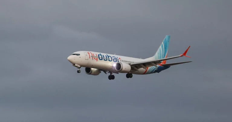 ‘Gran caos’, ‘gente histérica’, ‘día loco’: los pasajeros relatan el desvío del vuelo de Flydubai a Israel