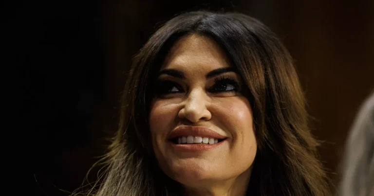 Kimberly Guilfoyle, la elegante embajadora que Donald Trump acabó desautorizando