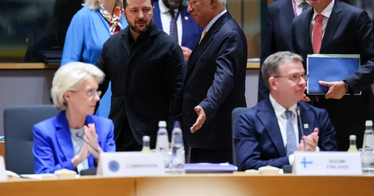Reunidos en torno a Volodymyr Zelensky, los europeos están aprendiendo a prescindir de Donald Trump