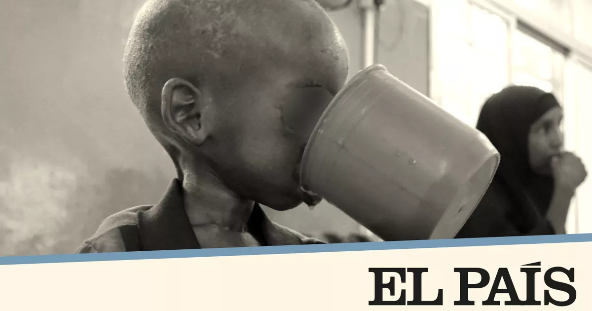Somalia, el país que entierra a sus bebés muertos de hambre: “Sólo contamos con la ayuda de Dios”