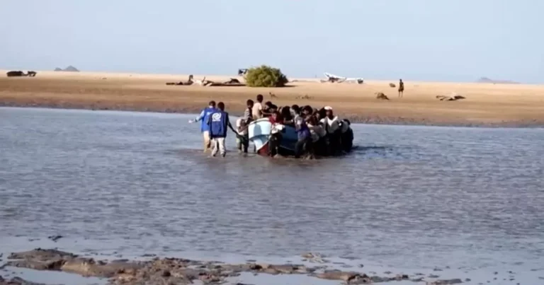 Un naufragio de migrantes frente a las costas de Yibuti deja al menos 109 muertos y más de 116 desaparecidos